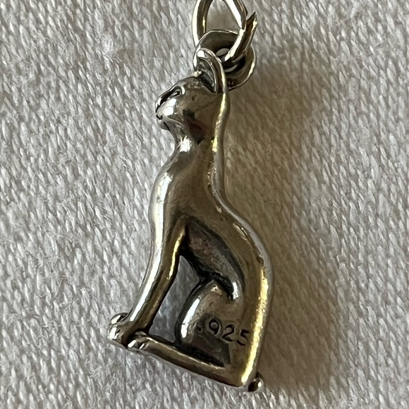 Silver Cat Charm Pendant - Picture 6 of 7